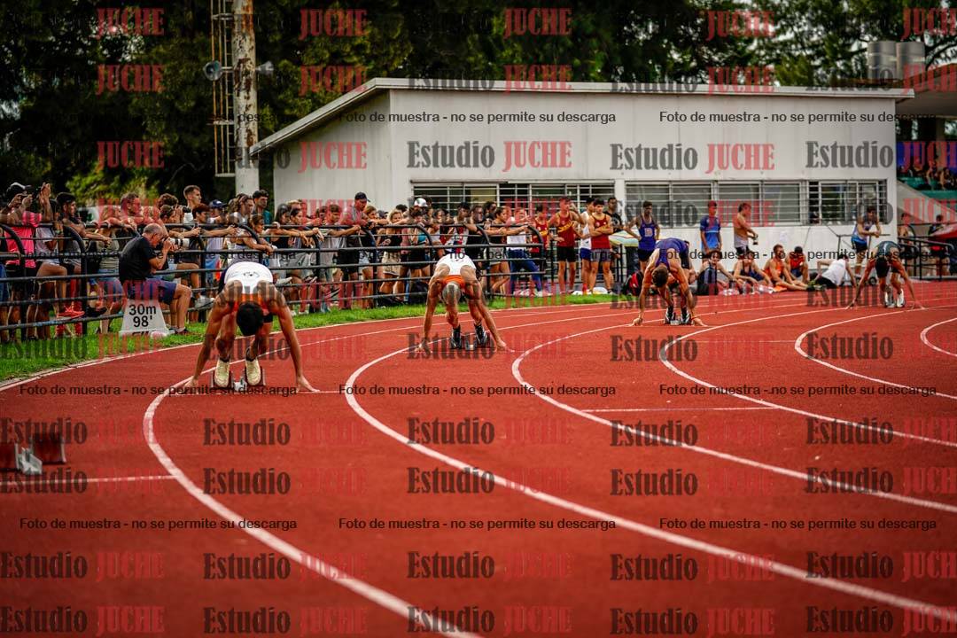 Fotos de los 400 m llanos de varones