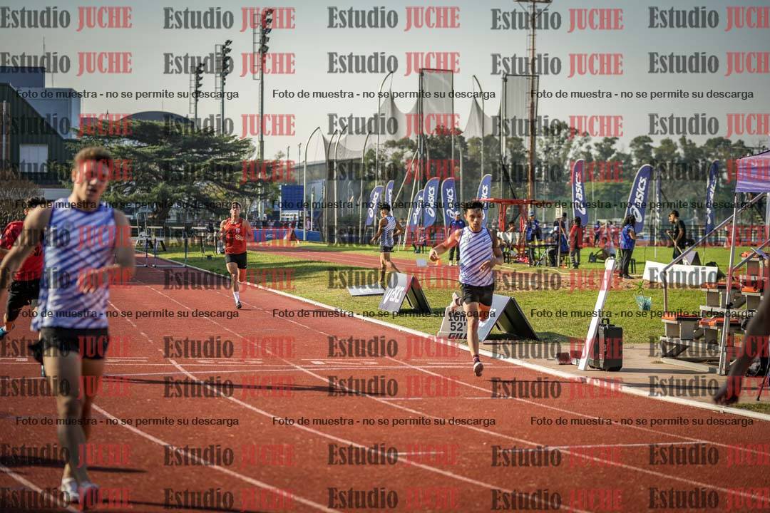 Fotos de los 400 m con vallas de varones