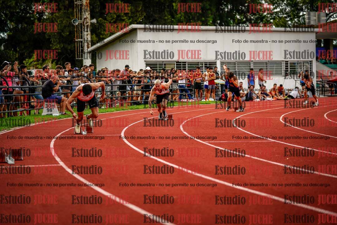 Fotos de los 400 m llanos de varones