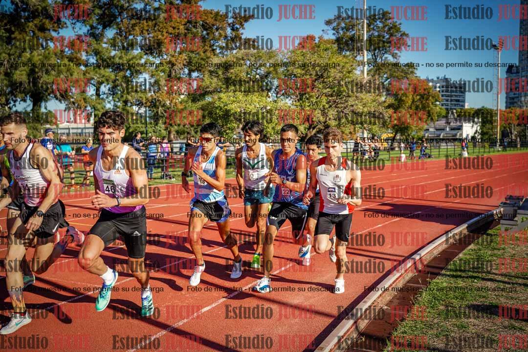Fotos de los 3000 m llanos de varones