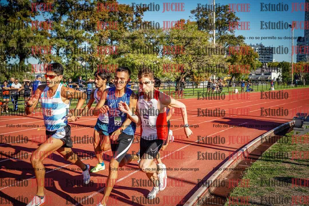 Fotos de los 3000 m llanos de varones
