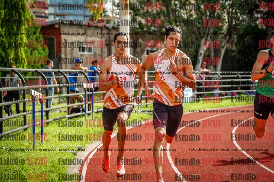 Fotos de los 800 m llanos de varones