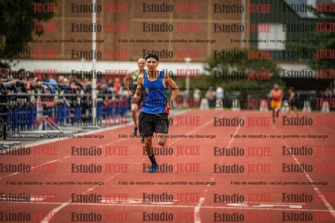 Fotos de los 400 m llanos de varones