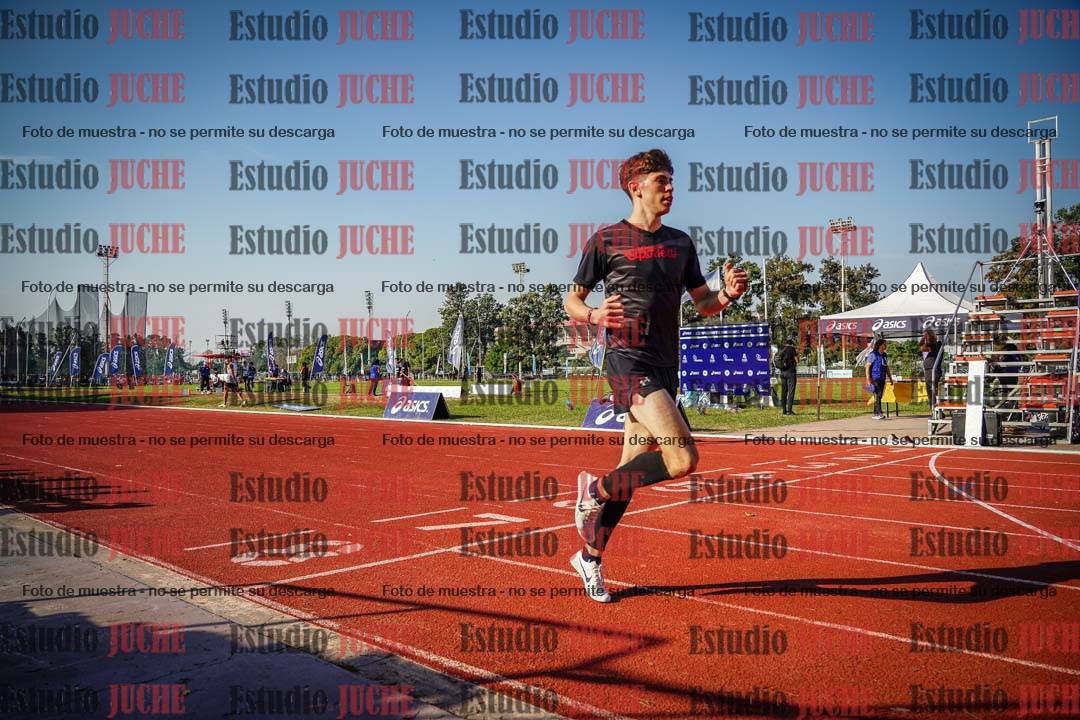 Fotos de los 400 m con vallas de varones