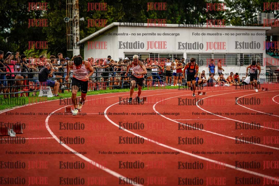 Fotos de los 400 m llanos de varones