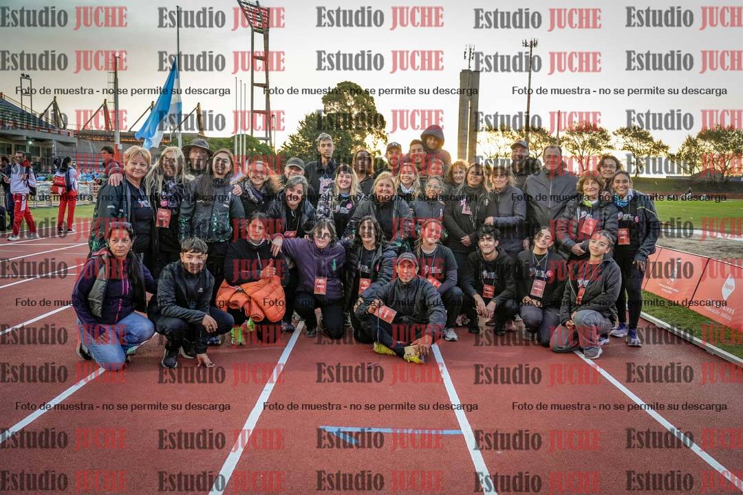 Fotos de algunos extras y podios del día 3