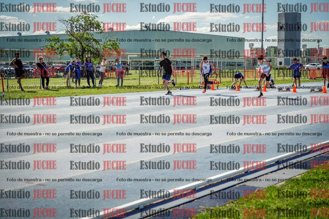 Fotos de los 50 m llanos de varones