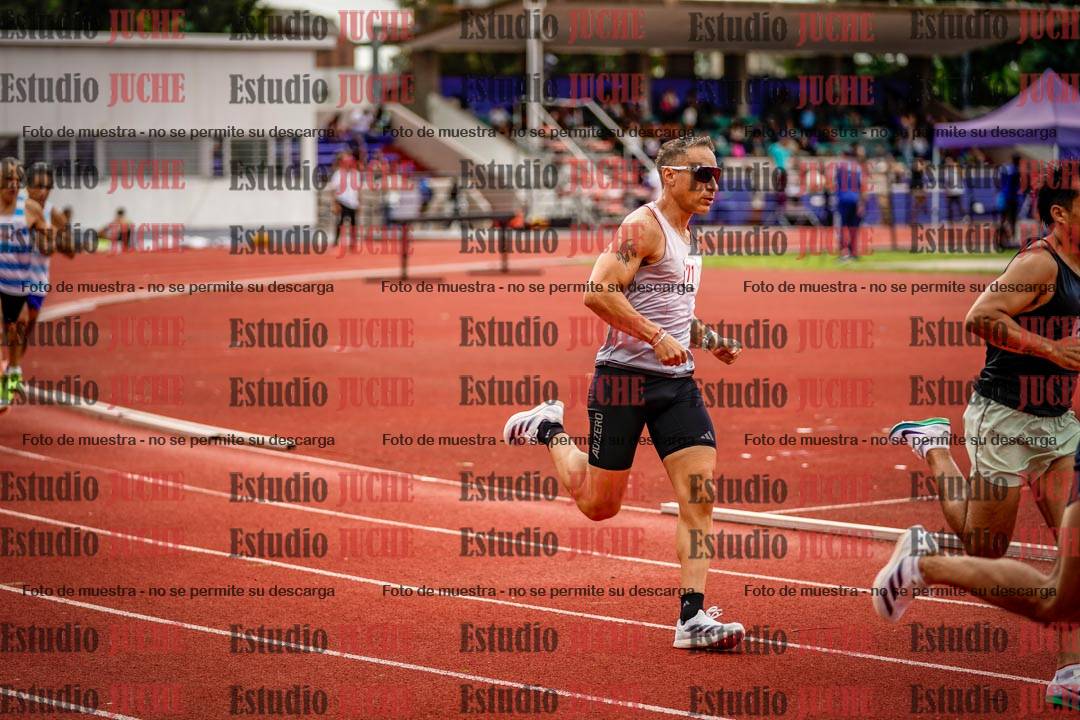 Fotos de los 800 m de varones