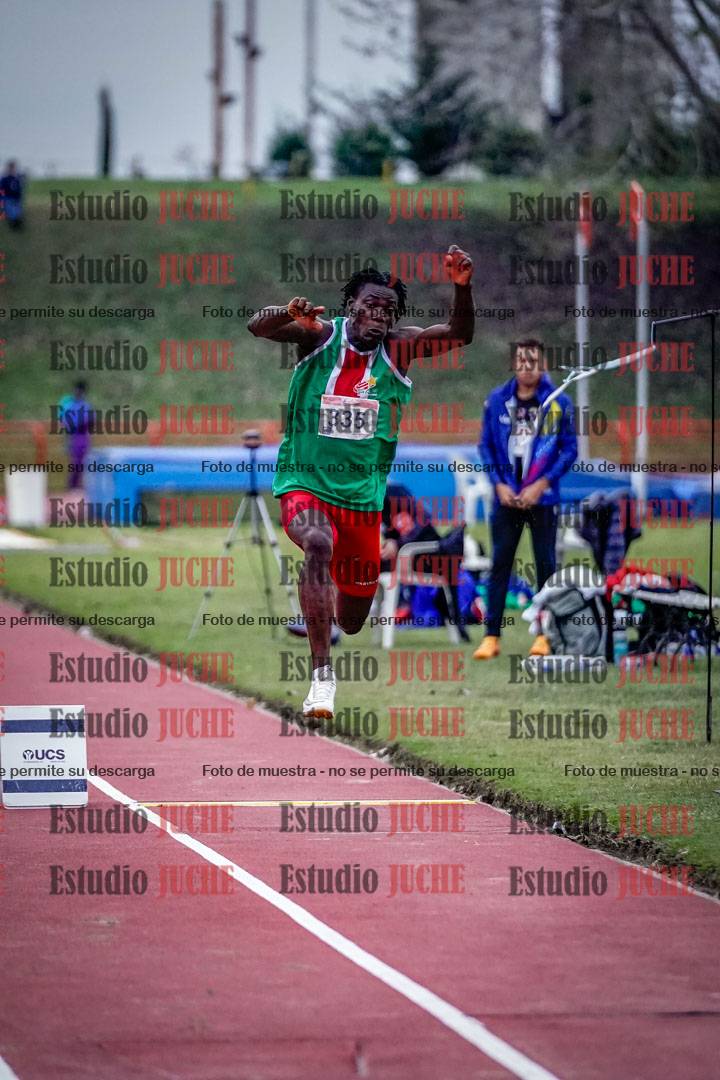 Fotos del salto triple de varones - FINAL