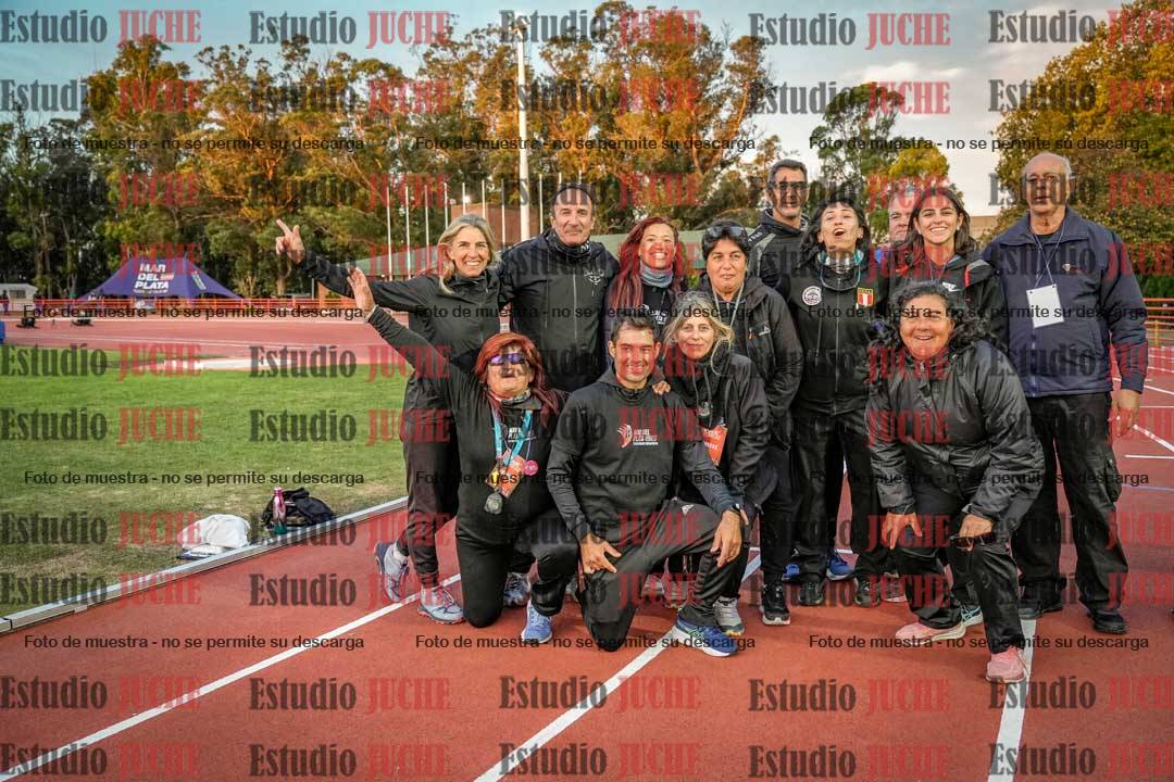 Fotos de algunos extras y podios del día 3