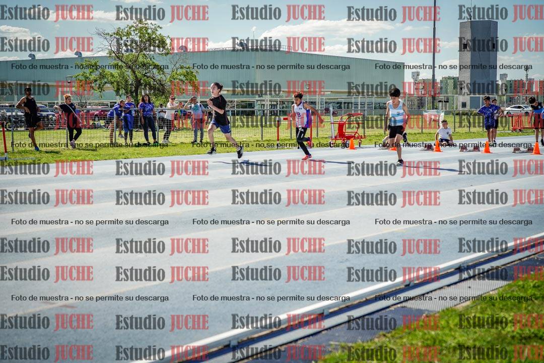 Fotos de los 50 m llanos de varones