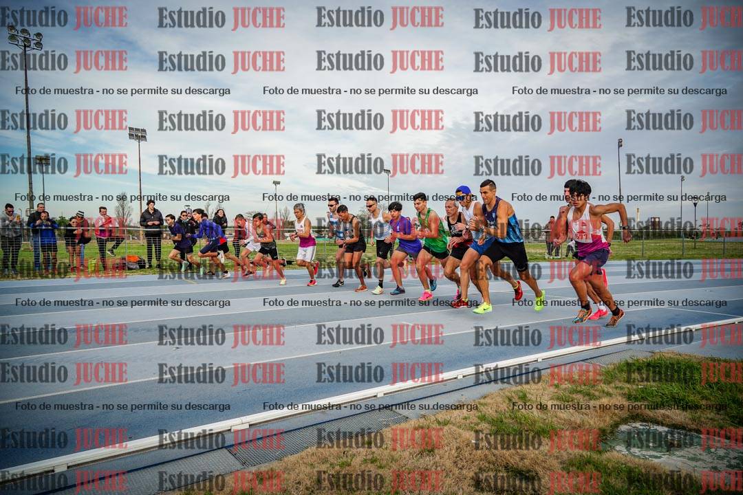 Fotos de los 1500 m llanos de varones