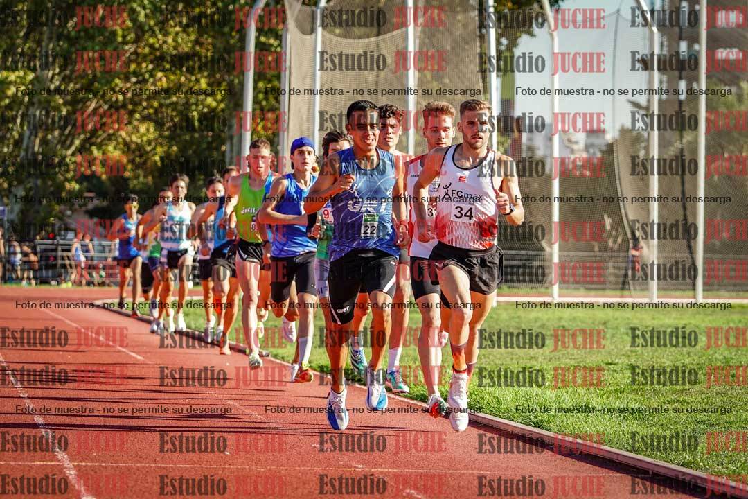 Fotos de los 3000 m llanos de varones