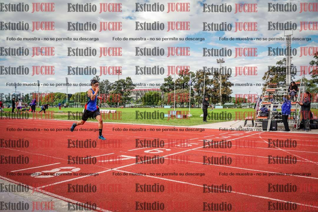 Fotos de los 400 m llanos de varones