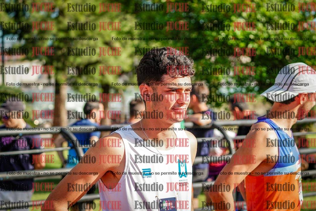 Fotos de los 3000 m llanos de varones