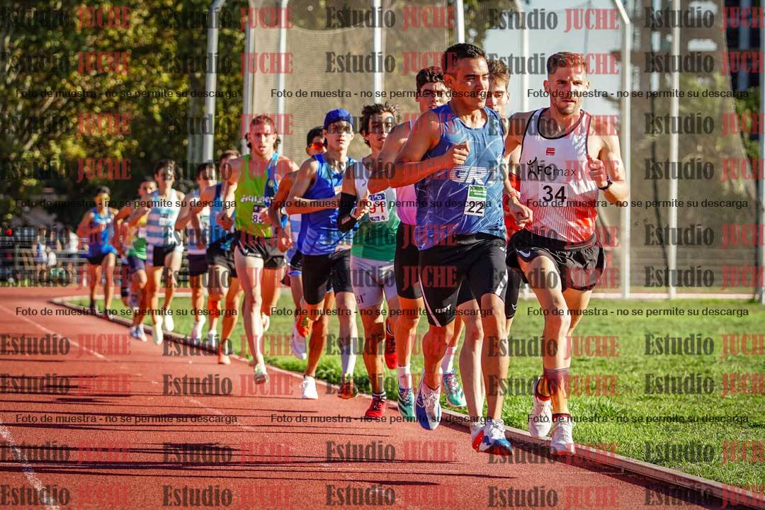 Fotos de los 3000 m llanos de varones