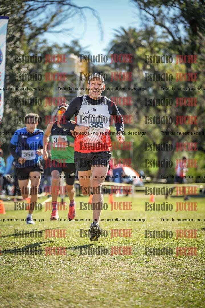 Fotos de la llegada del cross de 8000 m