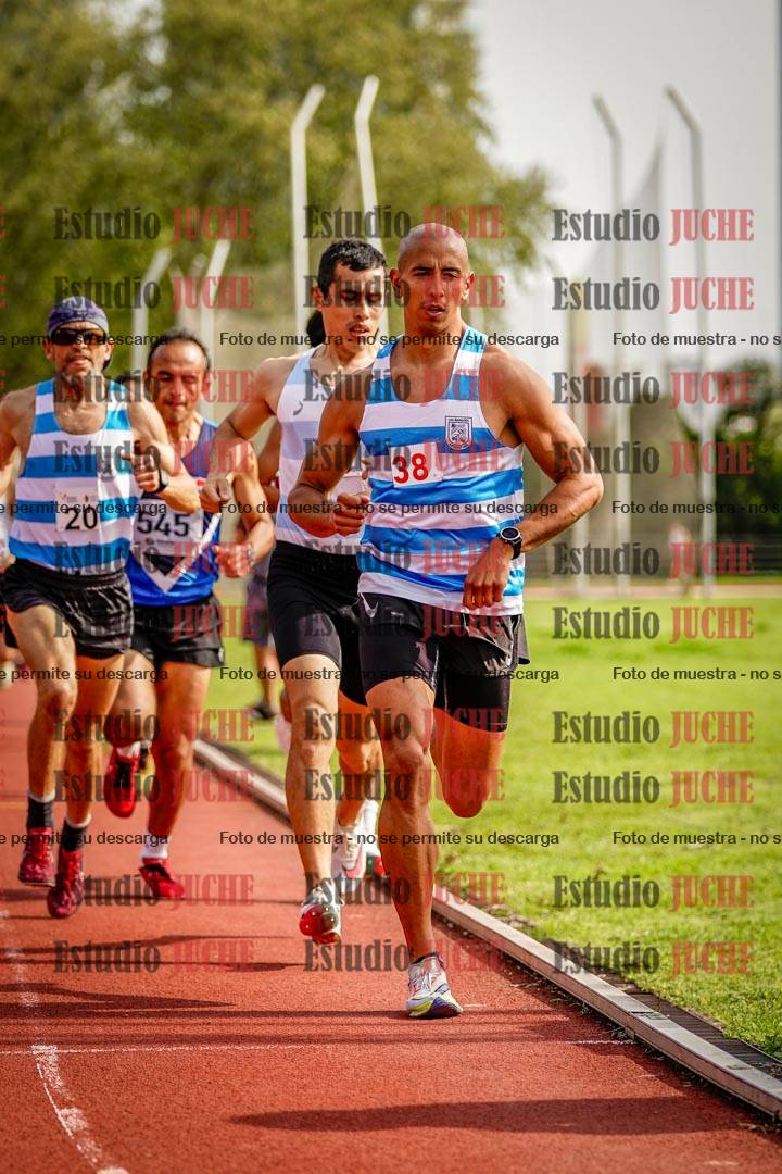 Fotos de los 3000 m llanos de varones