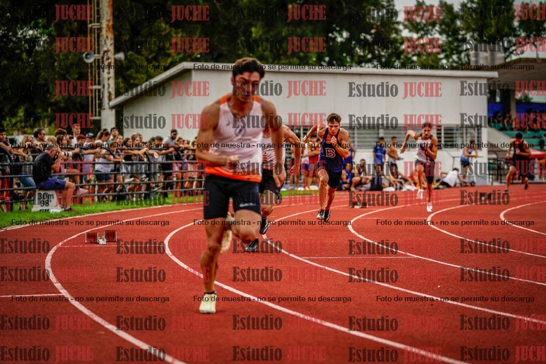 Fotos de los 400 m llanos de varones