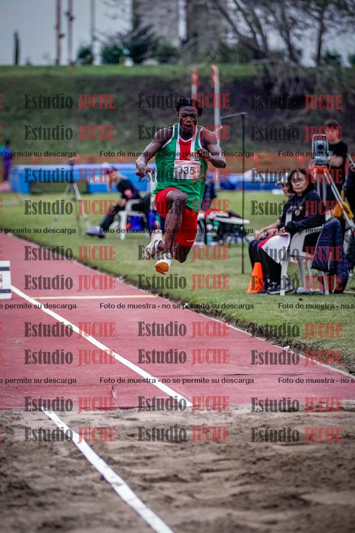 Fotos del salto triple de varones - FINAL