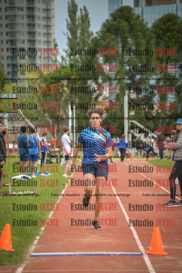 Fotos del salto en largo - varones U16