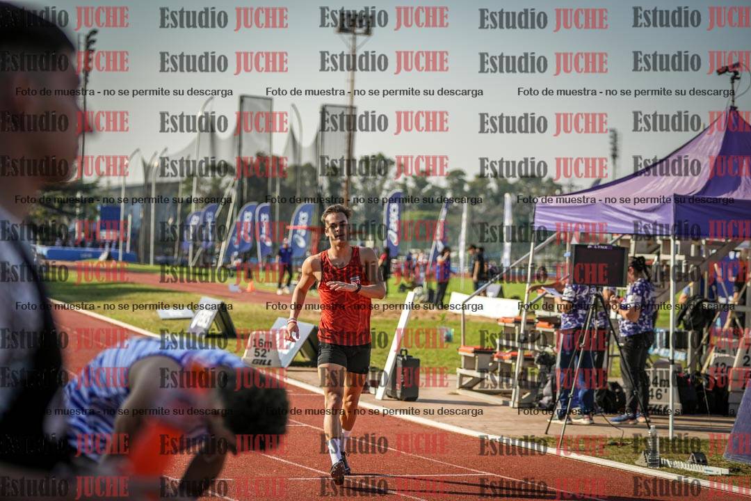 Fotos de los 400 m con vallas de varones