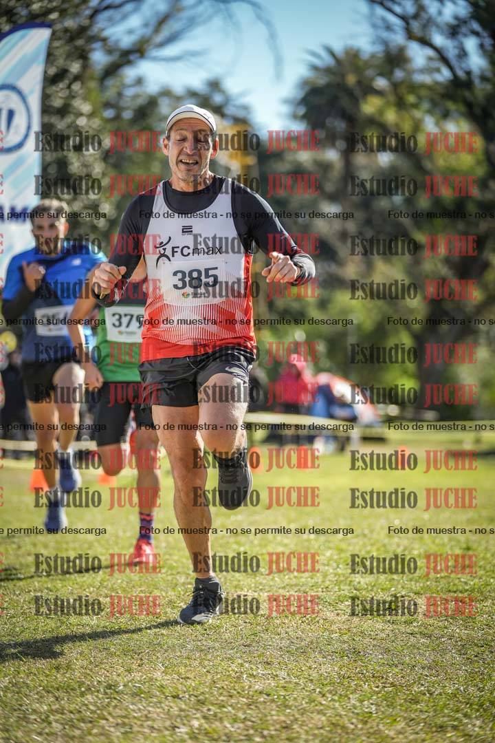 Fotos de la llegada del cross de 8000 m