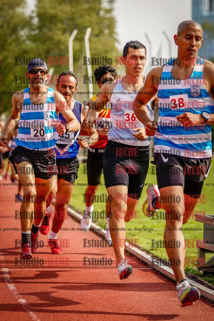 Fotos de los 3000 m llanos de varones