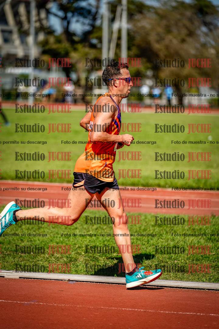 Fotos de los 5000 m llanos de mujeres y varones