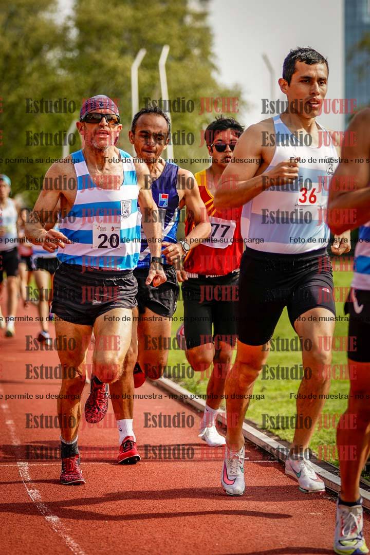 Fotos de los 3000 m llanos de varones