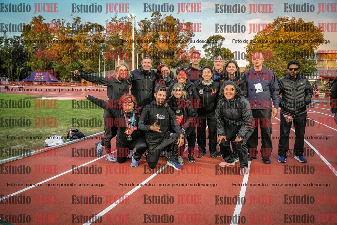 Fotos de algunos extras y podios del día 3