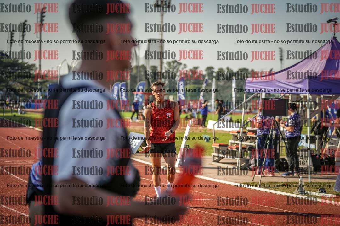 Fotos de los 400 m con vallas de varones