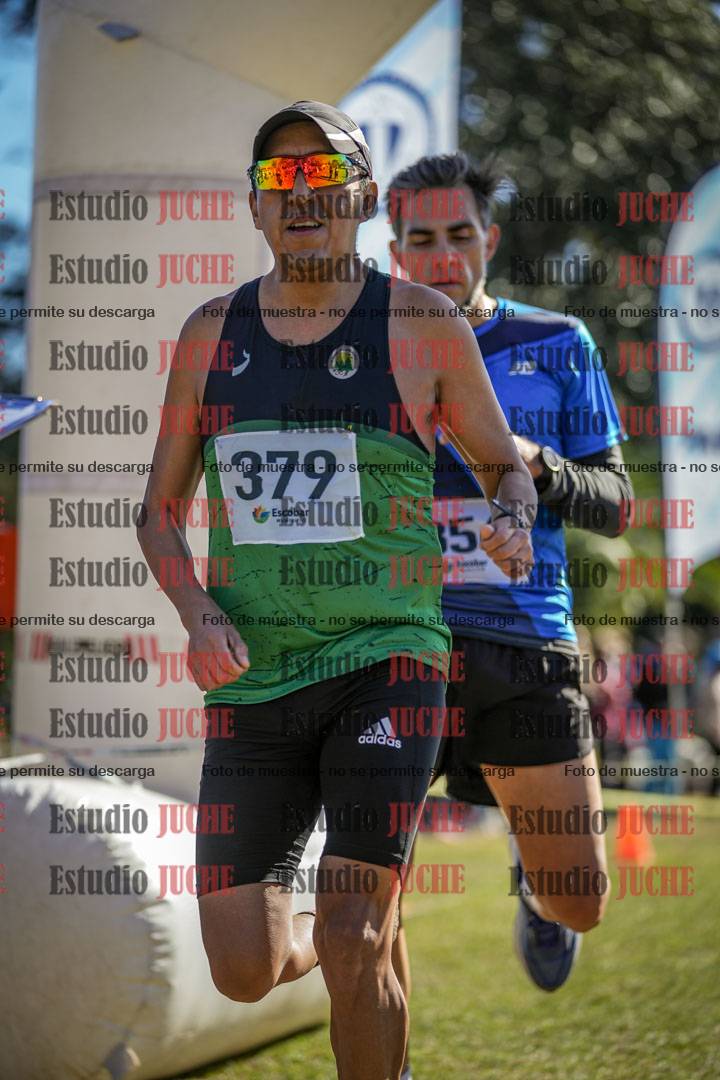 Fotos de la llegada del cross de 8000 m