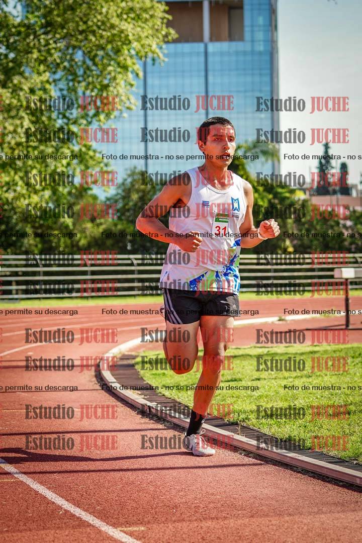 Fotos de los 5000 m llanos de mujeres y varones