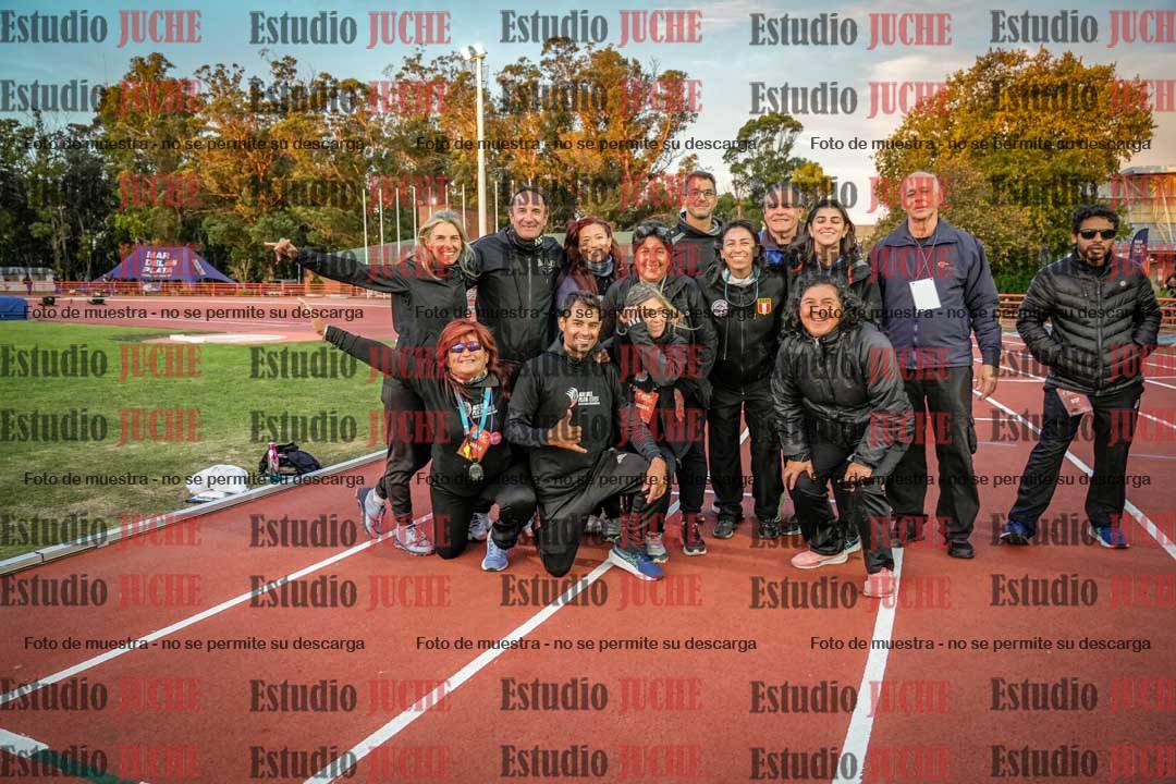 Fotos de algunos extras y podios del día 3