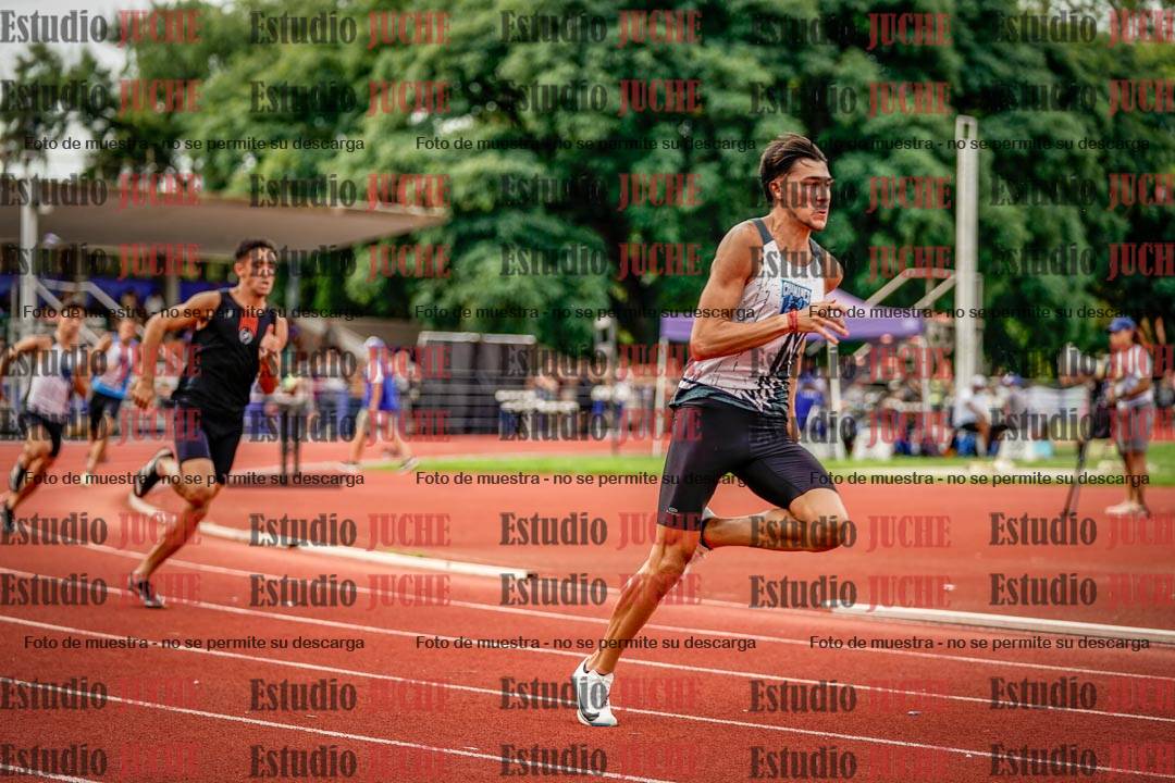 Fotos de los 400 m llanos de varones