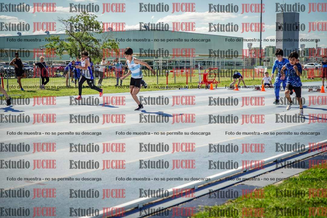 Fotos de los 50 m llanos de varones