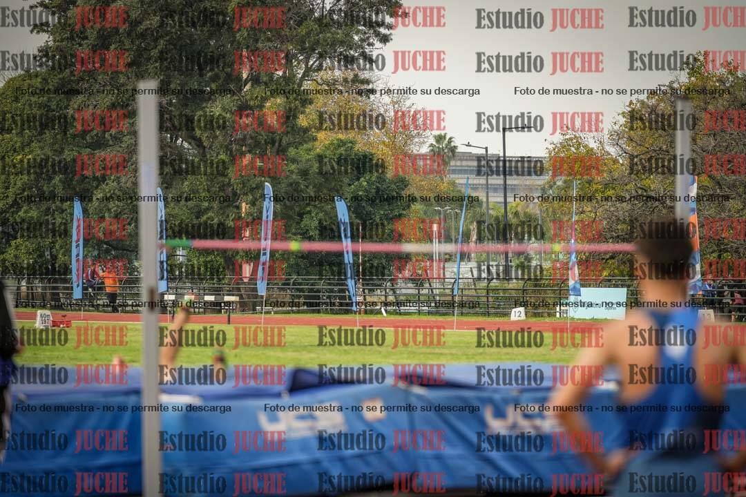 Fotos del salto en alto de varones - decatlón 4