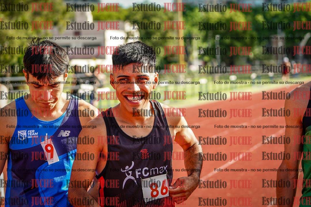Fotos de los 3000 m llanos de varones