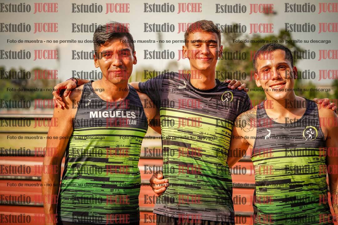 Fotos de algunos podios y extras del torneo