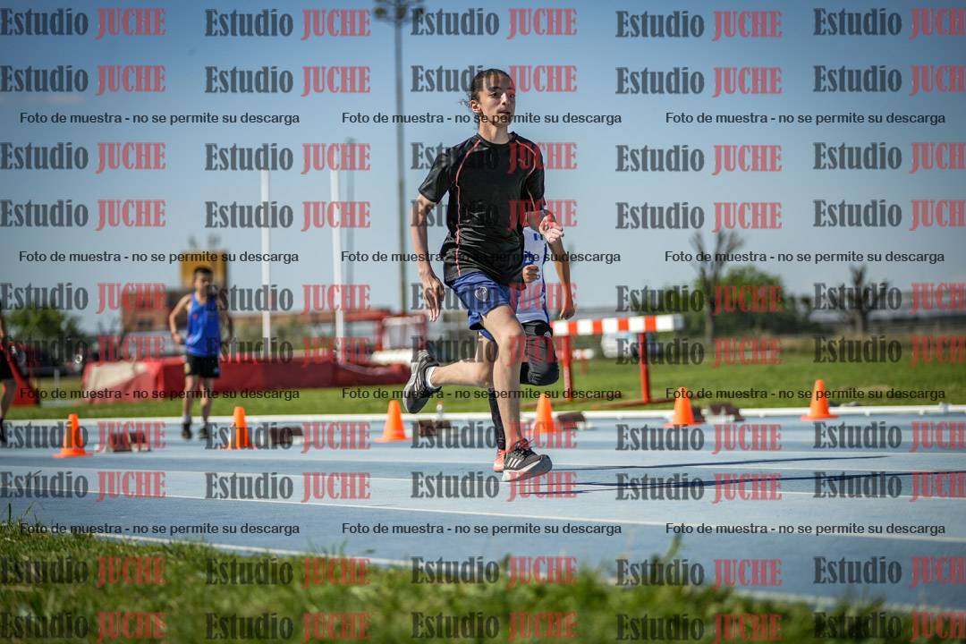 Fotos de los 50 m llanos de varones