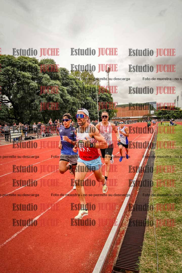 Fotos de los 800 m de varones