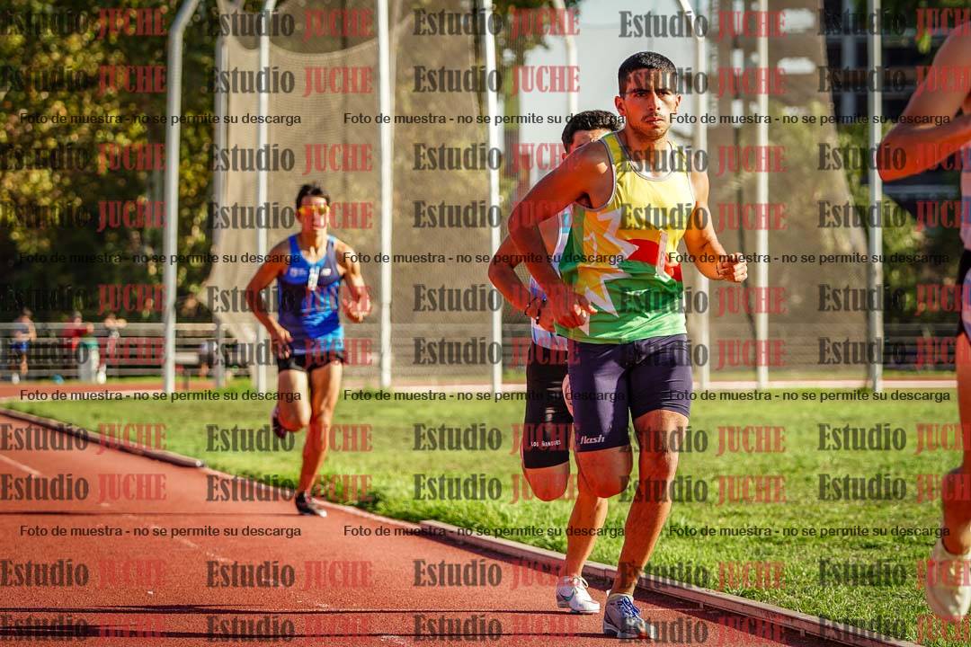Fotos de los 3000 m llanos de varones