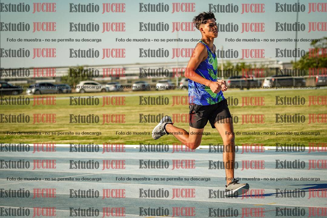 Fotos de los 400 m llanos de varones