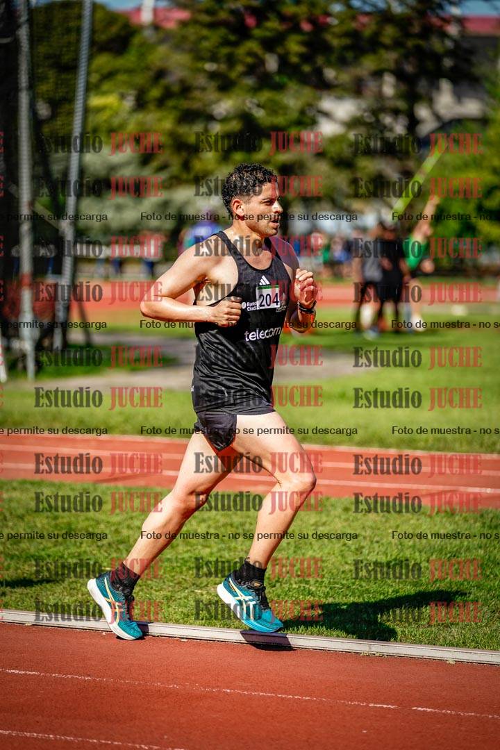 Fotos de los 5000 m llanos de mujeres y varones
