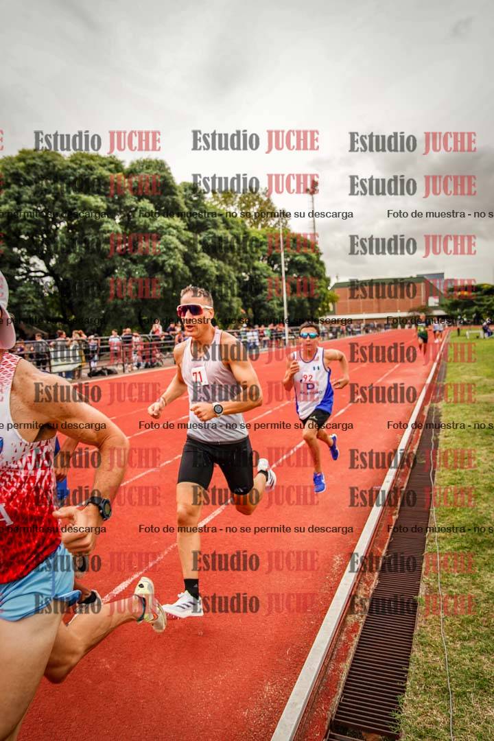 Fotos de los 800 m de varones