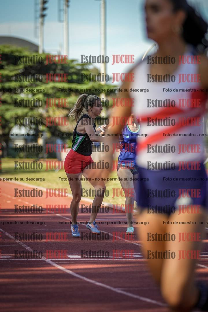 Fotos de las Postas 4x400 m de mujeres