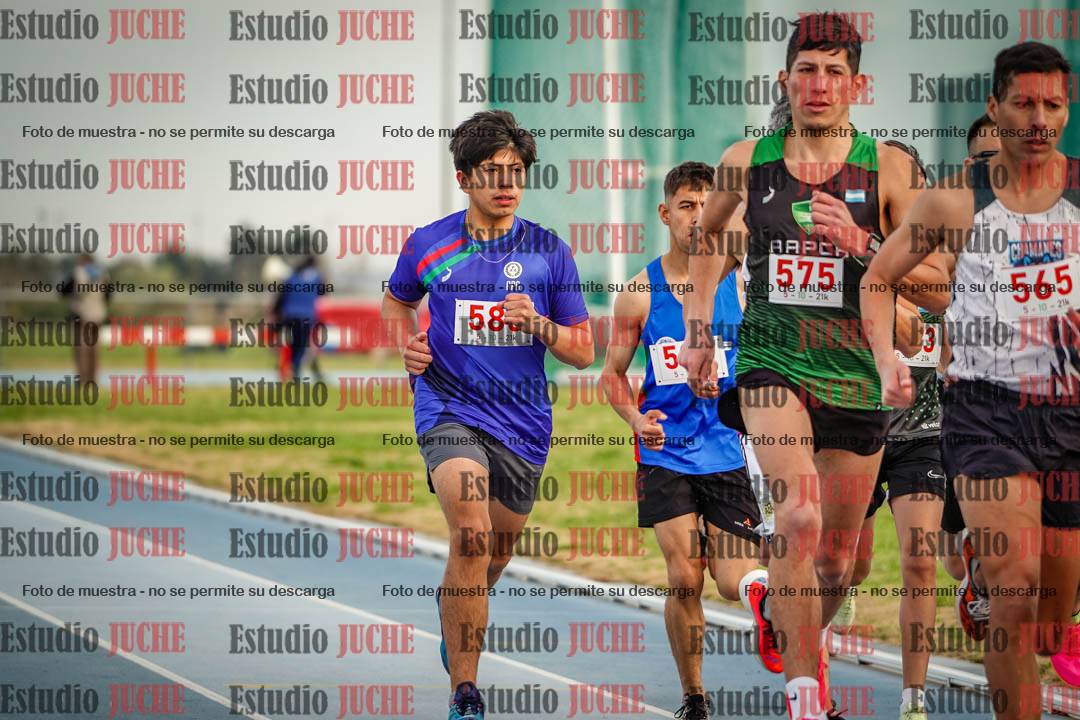 Fotos de los 1500 m llanos de varones