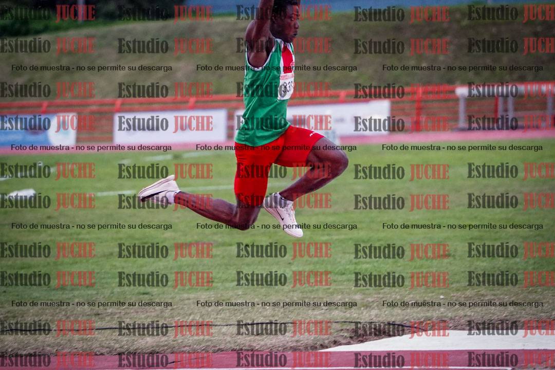 Fotos del salto triple de varones - FINAL