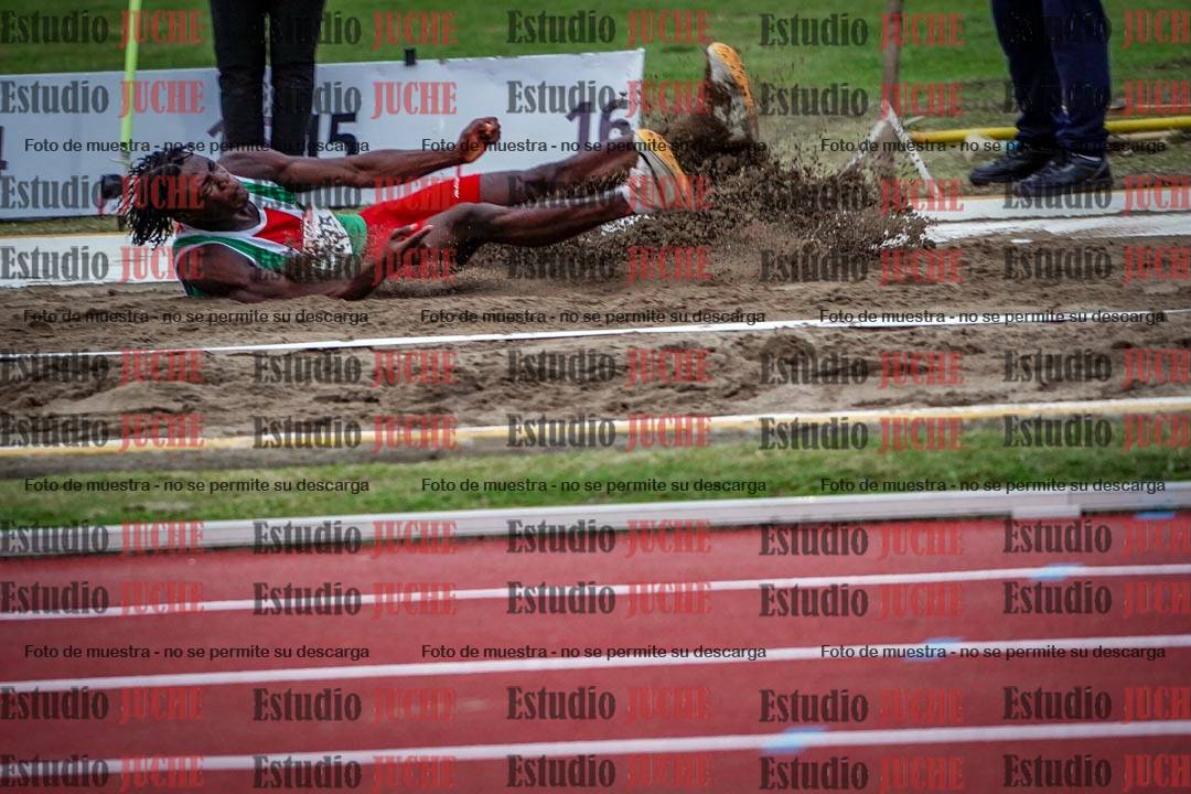 Fotos del salto triple de varones - FINAL